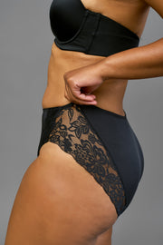 Soft Embrace Lace Panty